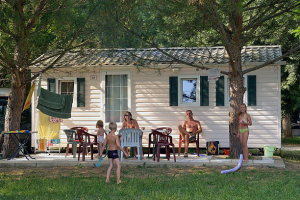 Mobil-home : comment dire adieu aux moustiques tigres ?