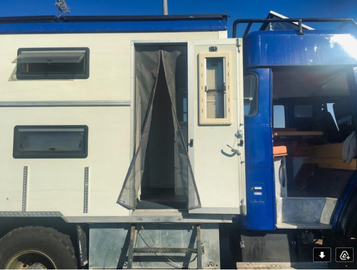 camion avec moustiquaire sur-mesure Tranquilisafe